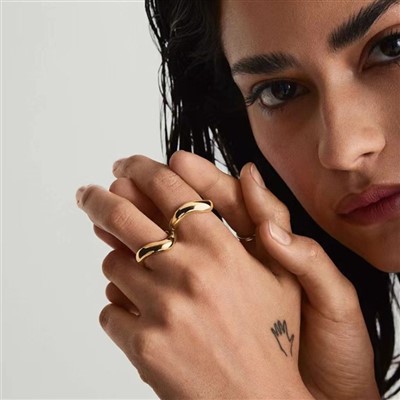 Inel cu val îndrăzneț