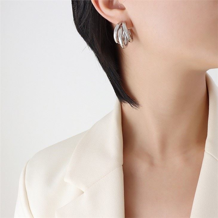 triple chunky hoop earrings