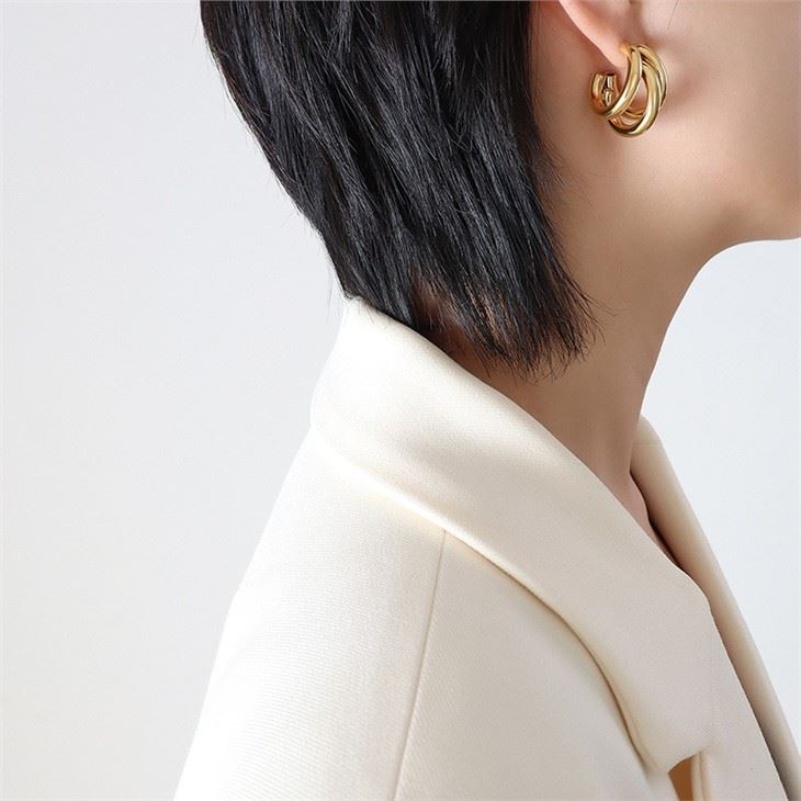 triple hoop huggie earrings
